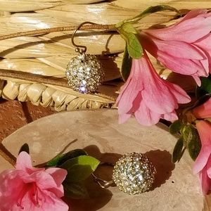 NEIMAN MARCUS

Heavy ball drop earrings